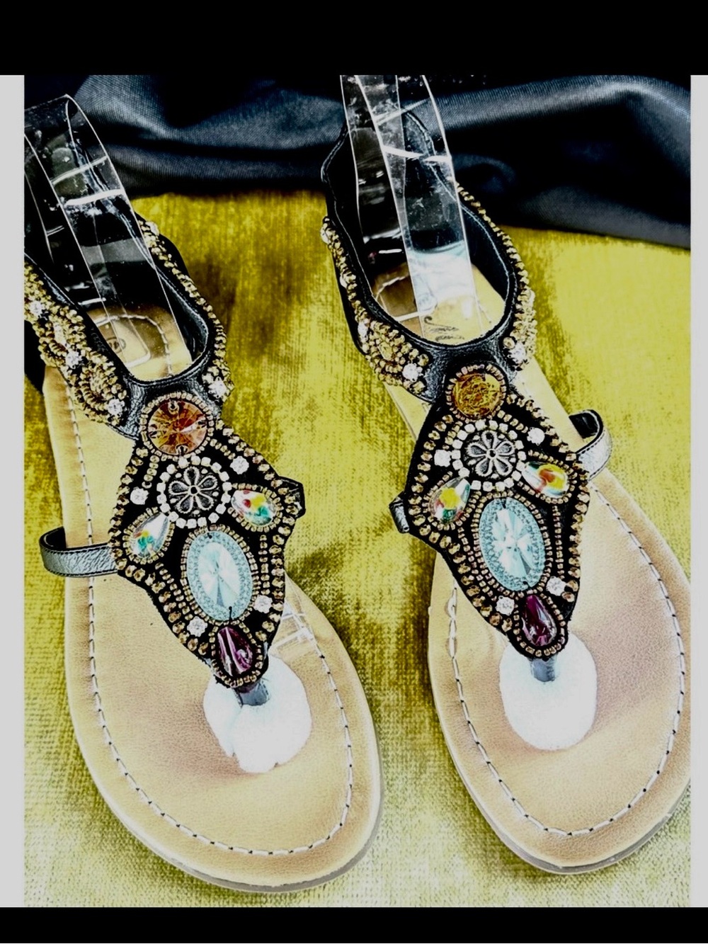 Mobi Size 40 Jeweled Embellished T-Strap Sandals Black NWOT